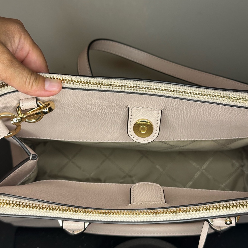 Michael Kors light pink Tote with Gold Accents and Structured Design - Picture 12 of 16